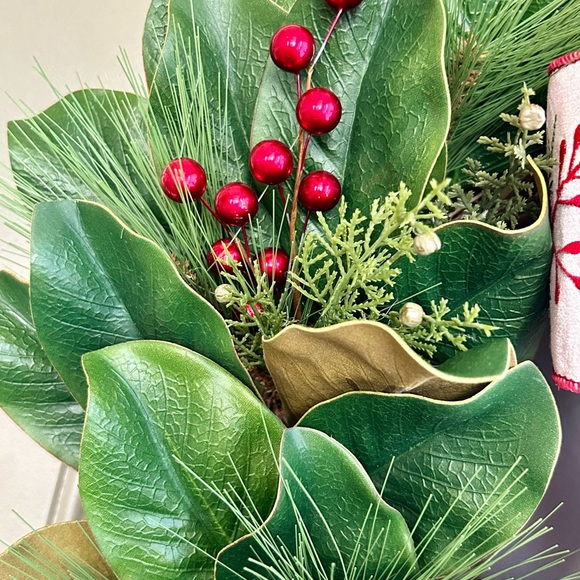 Christmas Magnolia Wreath - Picture 2 of 3